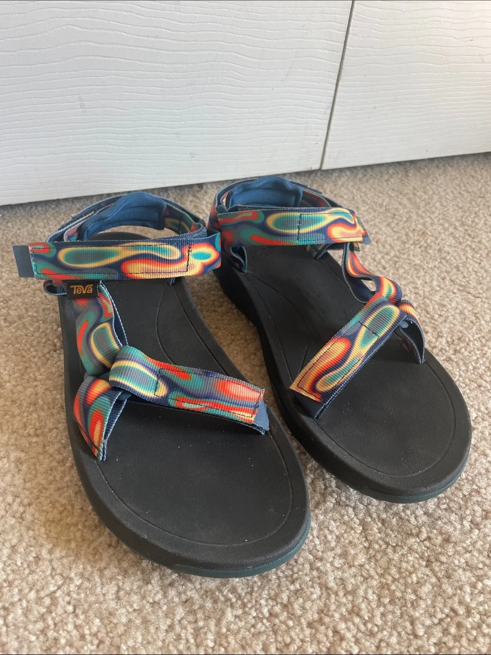Teva Big Kids Sz 6 Hurricane XLT 2 Groovy Walking Sandals in Galactic Explore